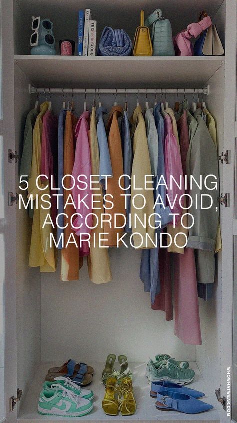 Closet cleaning mistakes to avoid, according to Marie Kondo. How To Organize Purses In Closet, Marie Kondo Organizing Closet, Closet Clean Out, Konmari Closet, Marie Kondo Closet, Cozy Small Spaces, Organizing Purses In Closet, Marie Kondo Organizing, Home Decor Photos