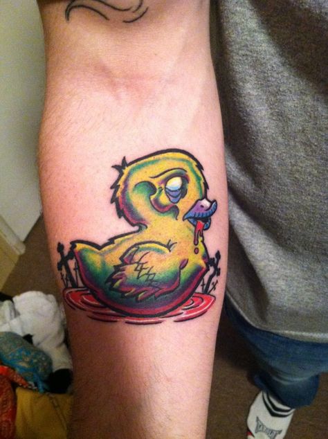 zombie duck. Nightmare Before Christmas Tattoo Design, Rubber Duck Tattoo, Paintbrush Tattoo, Traditional Shark Tattoo, Tattoo Nightmares, Jack Skellington Tattoo, Tattoo Portfolio Ideas, Cute Pictures To Draw, Vintage Tattoo Art