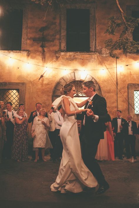 Chloe and Ben's first dance at Villa Ulignano, Tuscany. To see more of their fab wedding day, click now! First Dance | Wedding First Dance | Tuscany Wedding | Italy Wedding | Dance | Italy Wedding Planners | Wedding Planners @wiskowandwhite Italian Wedding Dance Floor, Italian Wedding Traditions, Tuscany Italy Wedding, Vintage Italian Wedding, Italian Wedding Venues, Cultural Wedding, Lebanese Wedding, Courtyard Wedding, Traditions Around The World