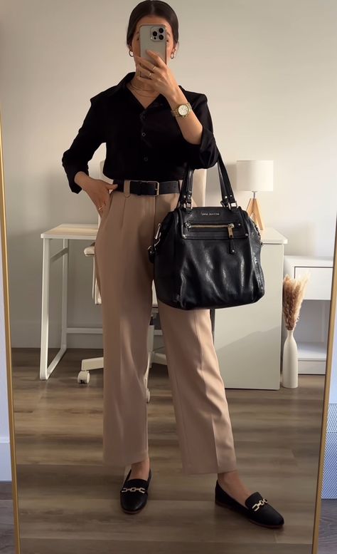 300 Aesthetic, Japan Outfit Ideas, Polo Outfits For Women, Korean Outfits Men, Aesthetic Korean Fashion, Buisness Casual Women, Skirt Outfits Korean, Japanese Minimalist Fashion, Corporate Girl