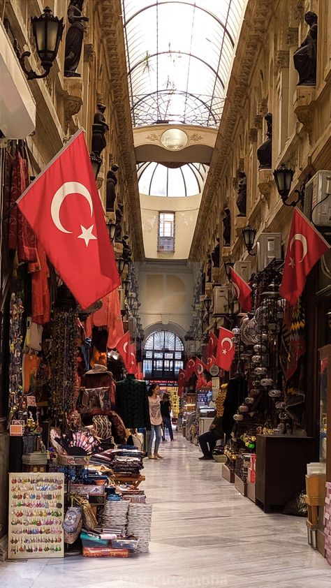 Grand Bazaar Istanbul Aesthetic, Istanbul Aesthetic, Bazaar Istanbul, Grand Bazaar Istanbul, Turkey Trip, Turkish Flag, Istanbul City, Turkey Photos, Email Marketing Newsletter