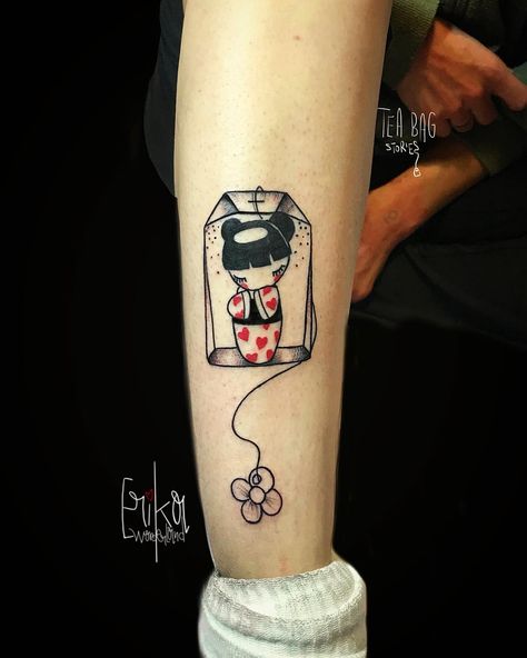 erie tea bag stories... thanks Monica! ♥️#tattoo #teabag #minitattoo #kokeshitattoo #kokeshi #dolltattoo #minimaltattoo Kokeshi Tattoo, Asian Dolls, Doll Tattoo, American Dolls, Asian Doll, Minimal Tattoo, Mini Tattoos, Tea Bag, Skull Tattoo