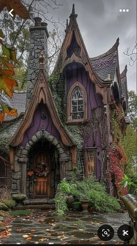 Witches House Aesthetic, Diy Witches House, Witches House Exterior, Witchy House Ideas, Witch Architecture, Witch House Exterior, Witches Cabin, Magical Buildings, Witch Cottage Interior