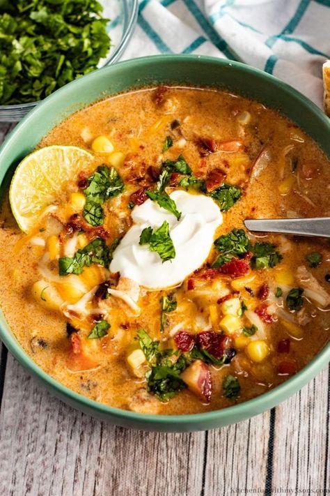 Southwest Chicken Corn Chowder Recipe, Chicken Corn Chowder Recipe, Summer Soup Recipes, Corn Chowder Soup, Chicken Corn Soup, Chicken Chowder, Chicken Corn Chowder, Corn Chicken, Chicken Corn