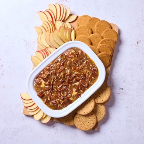 Pecan Pie Dip Pecan Pie Dip All Recipes, Pecan Pie Dip Easy, Peacon Pie Dip, No Bake Pecan Pie Dip, Pecan Pie Dip Recipe, Pecan Cheesecake Dip, Creamy Pecan Pie, Pecan Pie Dip, Appetizer Sweet