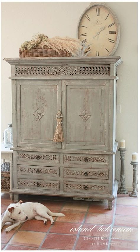 Decorate the Top of an Armoire | chatfieldcourt.com Decorating The Top Of An Armoire, Camera Shabby Chic, Commode Shabby Chic, Neutral Flowers, Shabby Chic Decorating, Shabby Chic Dresser, Shabby Chic Bedroom, Chic Bathrooms, Shabby Chic Kitchen