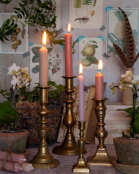 Candle Stick Bedroom, Style Candle Sticks, Fall Candle Sticks, Candle Sticks Aesthetic, Brass Candlesticks Decor Living Rooms, Decorating With Candle Sticks, Candle Sticks On Dining Room Table, Candle Stick Aesthetic, Styling Candle Sticks