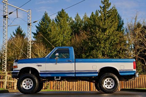 Nice Awesome 1993 Ford F-250 XLT 1993 Ford F-250 XLT Regular Cab Long Bed 4X4 460 Engine 52,000 2'Owner 2017/2018 Check more at https://24auto.cf/2017/awesome-1993-ford-f-250-xlt-1993-ford-f-250-xlt-regular-cab-long-bed-4x4-460-engine-52000-2owner-20172018/ 1990 Ford F250 4x4, 1995 Ford F150, 240z Datsun, Ford F150 Custom, 1978 Ford F250 4x4, Fords 150, Ford F150 Lariat, Ford F150 Xlt, 1971 Ford F-250