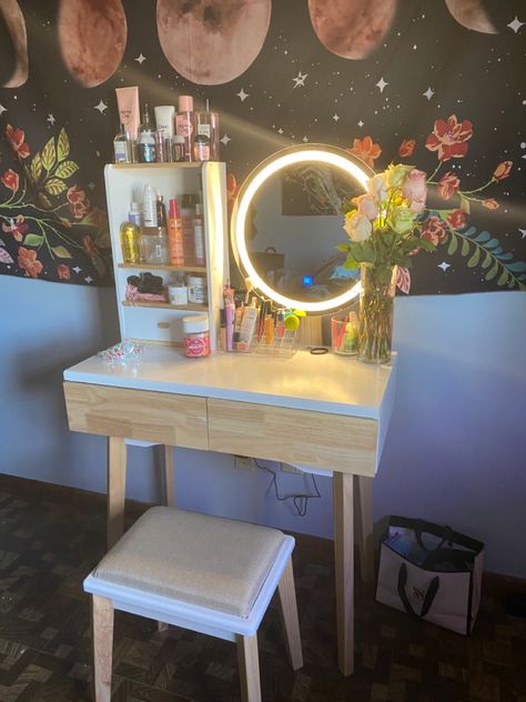 Aesthetic Vanity Table, Cheap Vanity Desk, Funky Vanity Ideas, Vanity For Small Room, Desk Vanity Combo Small Spaces, Diy Vanity Small Space, Small Vanity Aesthetic, Small Vanity Set Up, Vanity Table Decor Ideas