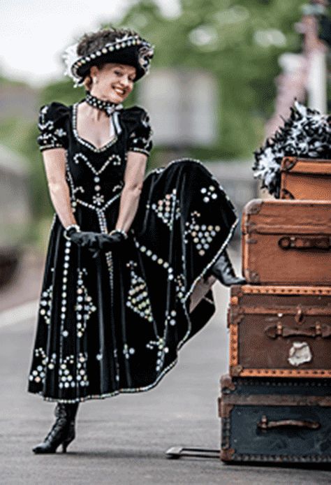 "My Fair Lady" inspiration - Pearly Queen Pearly Kings And Queens, King And Queen Costume, Pearly Queen, Majorette Costumes, Button Clothes, Decades Fashion, White Costume, Frock And Frill, Button Fashion