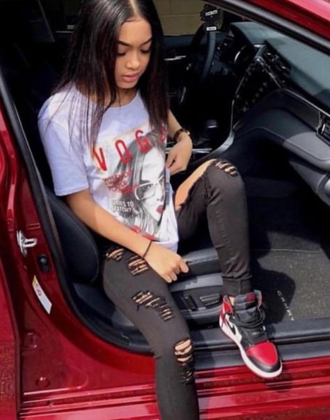 Jordan 1 Outfit Women Baddie, Red Jordan 1 Outfit, Outfits With Jordan 1s, Sneakerhead Outfits, Jordan Outfits Womens, Jordan 1s Outfit, Outfits Jordans, Jordan 1 Outfit Women, Jordan 1 Outfit