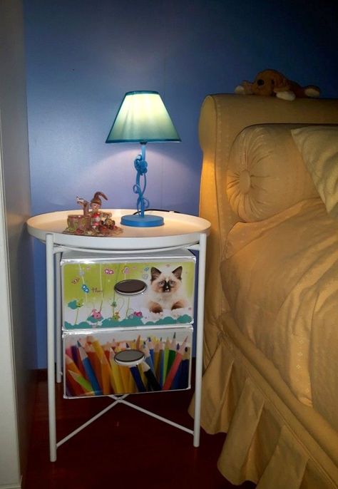 Gerardo transformed a simple tray table - the IKEA GLADOM - into a kids nightstand. http://www.ikeahackers.net/2017/11/kids-nightstand-gladom-tray-table.html Gladom Tray Table, Round Metal Coffee Table, Round End Tables, Easy Ikea Hack, Metal End Tables, Kids Nightstand, Round End Table, Ikea Hackers, Best Ikea