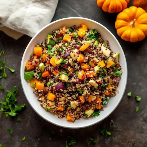 Discover our hearty Fall Harvest Quinoa Salad recipe, packed with autumn flavors and nutrients. Perfect for cozy dinners or meal prep! Cozy Autumn Grain Bowls, Harvest Quinoa Salad, Fall Quinoa, Cider Donuts Recipe, Bariatric Meals, Vegetables Dishes, Lunch Bowls, Quinoa Recipes Healthy, Cozy Dinners