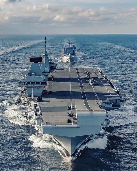 Global Armarda on Instagram: “Bring my supplies... HMS Queen Elizabeth RFA Tideforce HMSWestminster . How should the UK improve their auxiliary fleet to better support 2…” Hms Queen Elizabeth, Navy Aircraft Carrier, Navy Aircraft, Military Photos, Navy Ships, Aircraft Carrier, Royal Navy, Military Aircraft, Queen Elizabeth