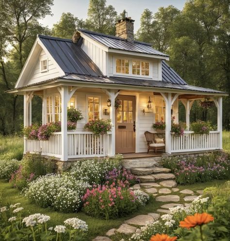 Country Cottage Architecture, Cute Exterior House, One Story Cottage House, White Cottages, Cute Small Houses, Cute Cottages, Small Cottage Homes, Cottage Retreat, Cottage Exterior