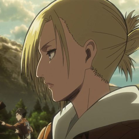 • annie leonhart icon | shingeki no kyojin Annie Leonhart Icon, Perfect Side Profile, Female Titan, Attack On Titan Series, Creepy Faces, Aot Anime, Adventure Time Cartoon, Annie Leonhart, Attack On Titan Comic