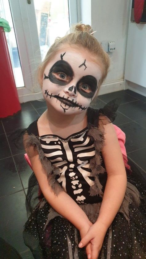 Skeleton Facepainting Kids, Halloween Skeleton Face Paint, Toddler Skeleton Face Paint, Easy Skeleton Face Makeup, Kids Skeleton Face Paint Easy, Skeleton Face Paint Easy Kids, Skeleton Kids Makeup, Kid Skeleton Face Paint, Diy Skeleton Face Paint Easy