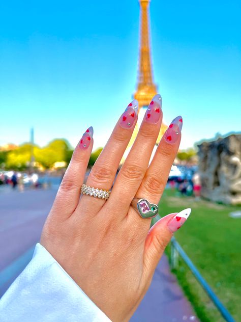 Paris Acrylic Nails, Trip Nails Ideas, Nails For Paris Trip, Europe Trip Nails, Europe Nails Travel, Nails For Europe Trip, Paris Nails Designs, Trip Nails, Europe Nails