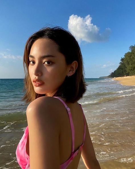 F (@fahyongwaree) • Instagram photos and videos Yongwaree Ngamkasem, Fah Yongwaree, Beach Instagram Pictures, Thai Girl, Very Good Girls, F4 Thailand, Gmmtv Actors, Dec 26, Asian Makeup