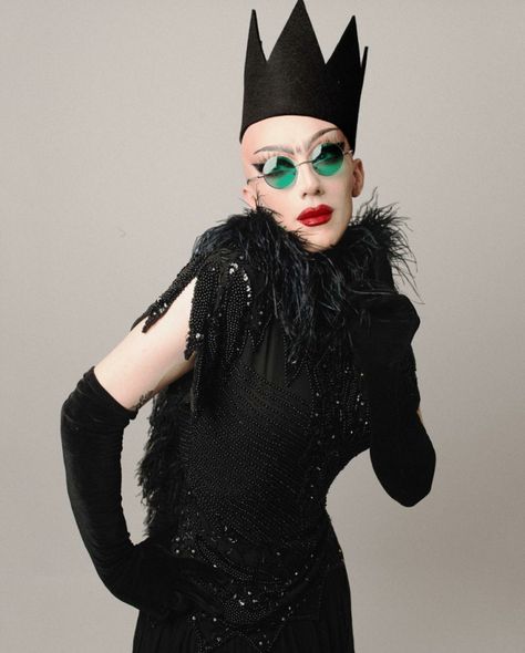 Madonna Outfits, Sasha Velour, Sharon Needles, Violet Chachki, Drag Queen Outfits, Drag Make-up, Rupaul Drag Queen, Drag King, Queen Fashion