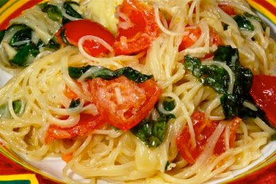 Lindaraxa: Pasta With Brie, Tomatoes And Basil Silver Palate Cookbook, Silver Palate, Resep Pasta, Lemon Chicken Recipe, Basil Pasta, Main Meals, Brie, Food For Thought, Summer Recipes