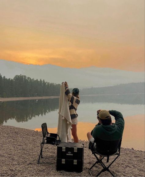 Roadtrip Aesthetic Couple, Roadtrip Scrapbook, Roadtrip Couple, Camping Date, Couples Camping, Emily Henry, Camping Aesthetic, Fall Camping, Fall Photo