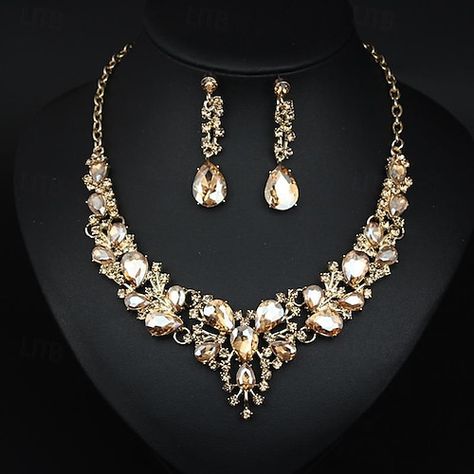 Gold Statement Necklace Formal, Wedding Earrings Set, Bridal Necklace And Earrings, Gold Luxury Necklace, Elegant Statement Jewelry, Expensive Gold Necklace, Elegant Jewelry Set, Royal Jewelry Earrings, Quinceanera Jewelry Set Gold