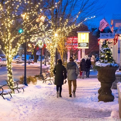 7 Quaint Michigan Towns Perfect To Visit During Christmas | TravelAwaits Christmas In Michigan, Frankenmuth Michigan Christmas, Your Gonna Go Far, Christmas Vacation Ideas, Travel Therapy, Michigan Christmas, Christmas Travel Destinations, Packing For A Trip, Frankenmuth Michigan