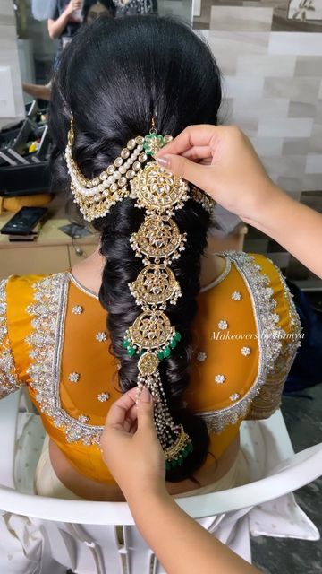 Hairstyles For Naming Ceremony, Hair Accessories For Women Traditional, Hair Accessories For Women Indian, Hair Accessories Traditional, Marriage Hairstyle, Messy Braided Hairstyles, Simple Bridal Hairstyle, South Indian Wedding Hairstyles, Bridal Hair Decorations