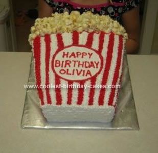 Homemade Bag of Popcorn Birthday Cake: This Bag of Popcorn cake was made for a neighbor whose daughter was having a movie-themed birthday party.  Her invitations were shaped like popcorn so Popcorn Birthday Cake, Movie Theatre Birthday Party, Birthday Cake Homemade, Popcorn Birthday, Popcorn Theme, Movie Theme Birthday Party, Happy Birthday Olivia, Popcorn Cake, Dessert Design