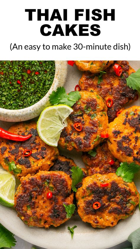 Thai Fish Cakes Recipe Thai Salmon Fish Cakes, White Fish Appetizers, Salad As A Meal, Crunchy Green Beans, Salmon Fish Cakes, Thai Fish Cakes, Scalloped Cake, Keto Fish, Thai Fish