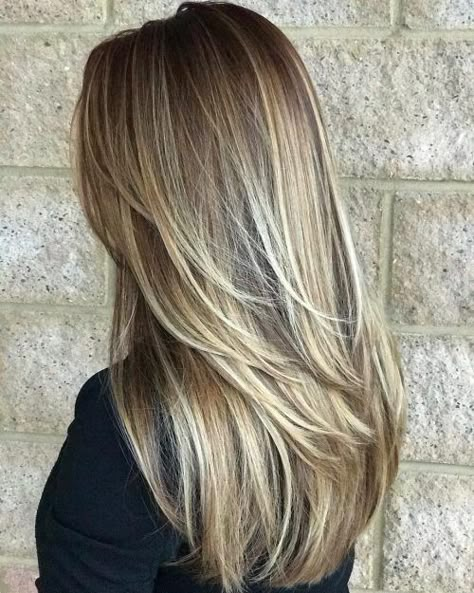 Short Layers on Long Hair: 13 Examples of This Hot Trend Shaved Side Hairstyles, Fresh Haircut, Long Layered Haircuts, Short Layers, Brown Blonde Hair, Long Blonde, Haircut For Thick Hair, Long Layered Hair, Haircuts For Long Hair