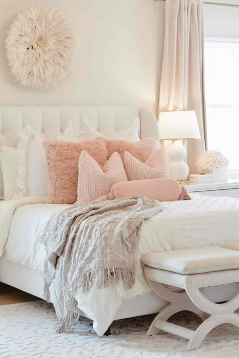 Blush Room, Light Pink Bedrooms, Columbia House, Blush Pink Bedroom, Fall Bedroom Decor, Feminine Bedroom, Pink Bedroom Decor, Glam Bedroom, Gold Bedroom