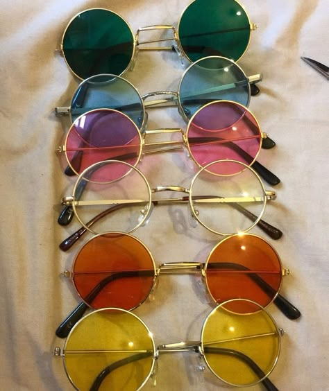 70s Aesthetic Accessories, 70s Aesthetic Jewelry, 70s Glasses Aesthetic, 60s Accessories Jewelry, Modern Hippy Aesthetic, 70’s Vibe, Circle Sunglasses Aesthetic, 1970 Accessories, 60s Hippie Aesthetic