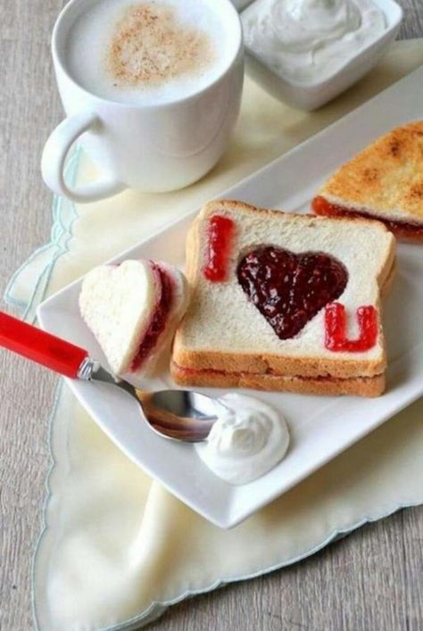 Romantic Breakfast, Ideas Valentines Day, Breakfast Party, Romantic Meals, Tasty Recipes Videos, Valentines Day Food, Easy Food Art, Valentines Food, A Cup Of Coffee