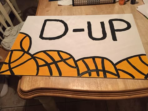 Basketball sign Basketball Game Signs, High School Basketball Posters, Student Section Ideas, Pep Rally Signs, Game Day Signs, Basketball Poster Ideas, Game Day Posters, High School Football Posters, School Spirit Ideas Pep Rally