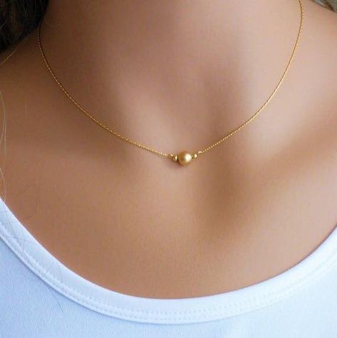 Neck Chains Gold Simple For Women, Simple Gold Chains For Women, Simple Gold Chain Designs For Women, Neck Chains Gold Simple, Small Chains Gold, Necklace Design Ideas, Engagement Rings Classic, Gold Necklace Design, Women Gold Necklace