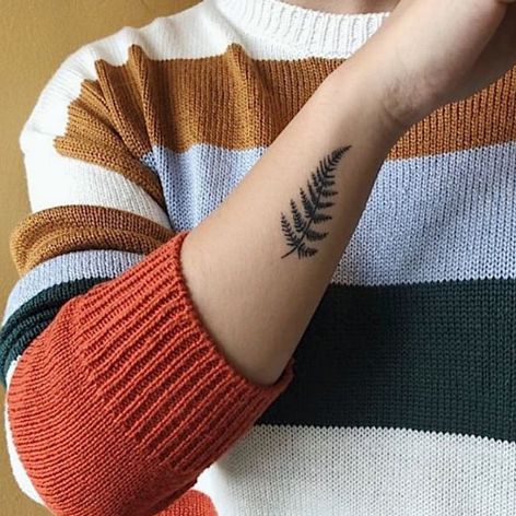 Fern Tattoo Women, Fern Finger Tattoo, Small Fern Tattoos, Fern Bicep Tattoo, Fern Wrist Tattoo, Fern Tattoo Inner Arm, Fern Tattoo Hip, Red Fern Tattoo, Fern Tattoo Placement