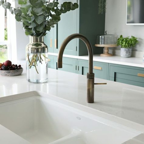 Chigwell inset shaker kitchen white undermount sink patinated brass Quooker tap. White Undermount Sink, Quooker Tap, Brass Kitchen Tap, Galley Kitchen Design, Carrara Quartz, Shaker Kitchen Cabinets, Quartz Kitchen, Kitchen White, Brass Kitchen