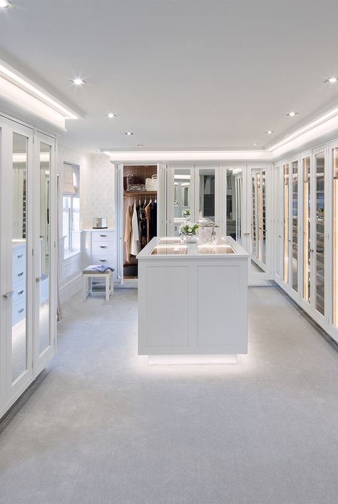 1 smallbone of devizes leverett walnut silver living contemporary classic Dressing Room Decor, Dressing Room Closet, Dream Closet Design, Walk In Closet Design, Luxury Closets Design, Closet Room, Closet Decor, Dream Closets, Room Closet