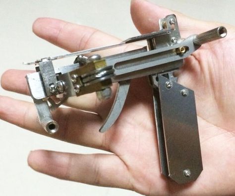 Micro BB Crossbow Hunting Crossbow, Hunting Bow, Spy Gear, Crossbow Hunting, Diy Gadgets, Diy Tech, Bow Arrow, Electronics Projects Diy, Spy Gadgets