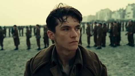 Dunkirk 2017, Dunkirk Movie, Fionn Whitehead, Nolan Film, Filmmaking Cinematography, Movie Shots, Film Studies, Film Grab, Christopher Nolan