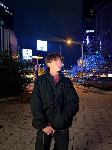 svt contents on X: "[#WEVERSE POST] 231222 SEUNGKWAN #승관 🍊: the photos i took because osaka streets are pretty https://t.co/uNafLaUy4X" / X Seungkwan Boyfriend, Osaka, Boyfriend Material, The Streets, Seventeen