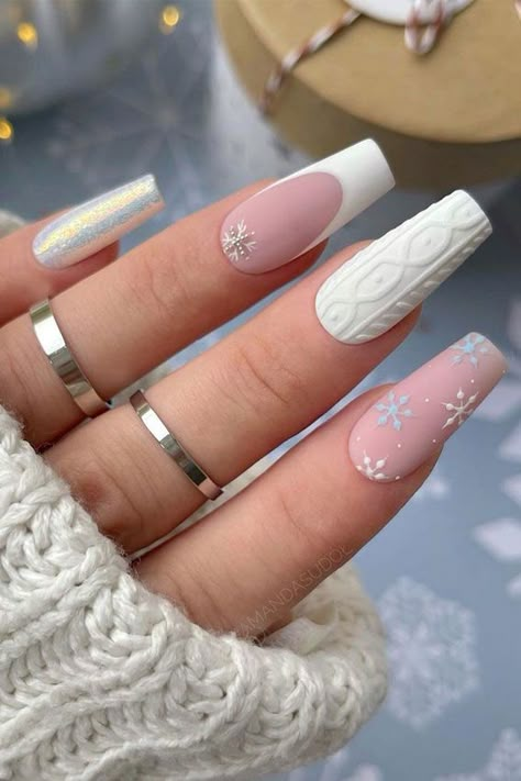 festive nails, snowflake and cable knit nails, christmas nails 2021 Winter Nails Acrylic, Sweater Nails, Christmas Gel Nails, Snowflake Nails, Christmas Nails Acrylic, Her Nails, Winter Nail Designs, Festival Nails, Pink Nail