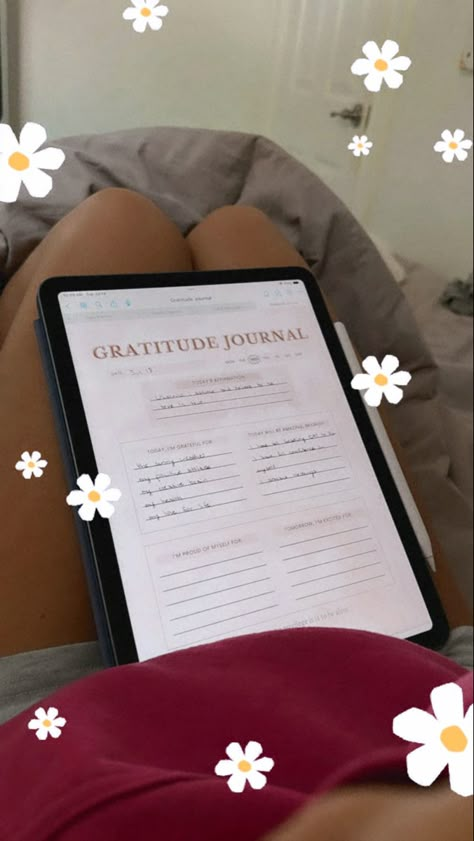 Diario Aesthetic, Gratitude Journal Aesthetic, Gratitude Aesthetic, Digital Journal Aesthetic, Digital Gratitude Journal, Journal Mental Health, Daily Gratitude Journal, Ipad Goodnotes, 2025 Goals