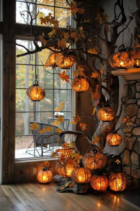 Fall Cozy Decor, Farmhouse Fall Decor Ideas For The Home, Harvest Decorating Ideas, Cozy Halloween Decor, Spooky Halloween Tree, Halloween House Decoration, Pumpkin Display, Autumn Decorating, Halloween Decor Ideas