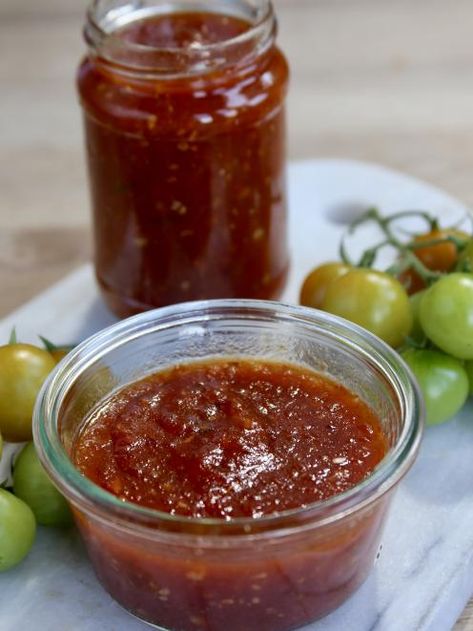 Tomato Chili Jam, Pepper Ideas, Tomato Chilli Jam, Chili Jam, Gooseberry Recipes, Cafe Recipes, Savoury Snacks, Chilli Jam, Ghost Pepper