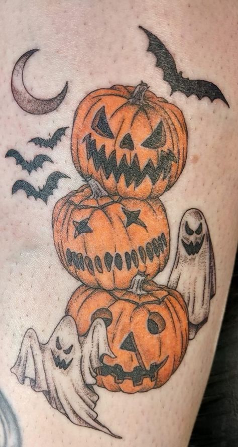 Thigh Halloween Tattoo, Halloween Tattoos Men, Small Ghost Tattoo Simple, Pumpkin King Tattoo, Halloween Pumpkin Tattoo, Goosebumps Tattoo, Jackolantern Tattoo, Jack O Lantern Tattoo, Pumpkin Tattoos