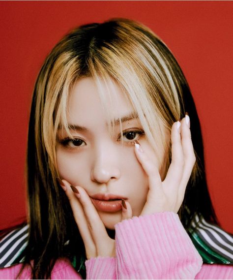 Japan Photoshoot, Nylon Japan, Itzy Ryujin, Ulzzang Girl, South Korean Girls, Kpop Girls, Girl Group, My Girl, A Woman