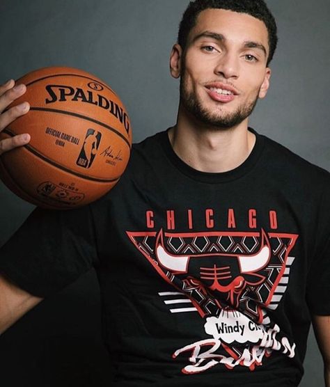 Jake Basketball, Poc Men, Basketball Wife, Liz Tomforde, The Right Move, Chicago Bulls Basketball, Zach Lavine, Bulls Basketball, Basketball Players Nba